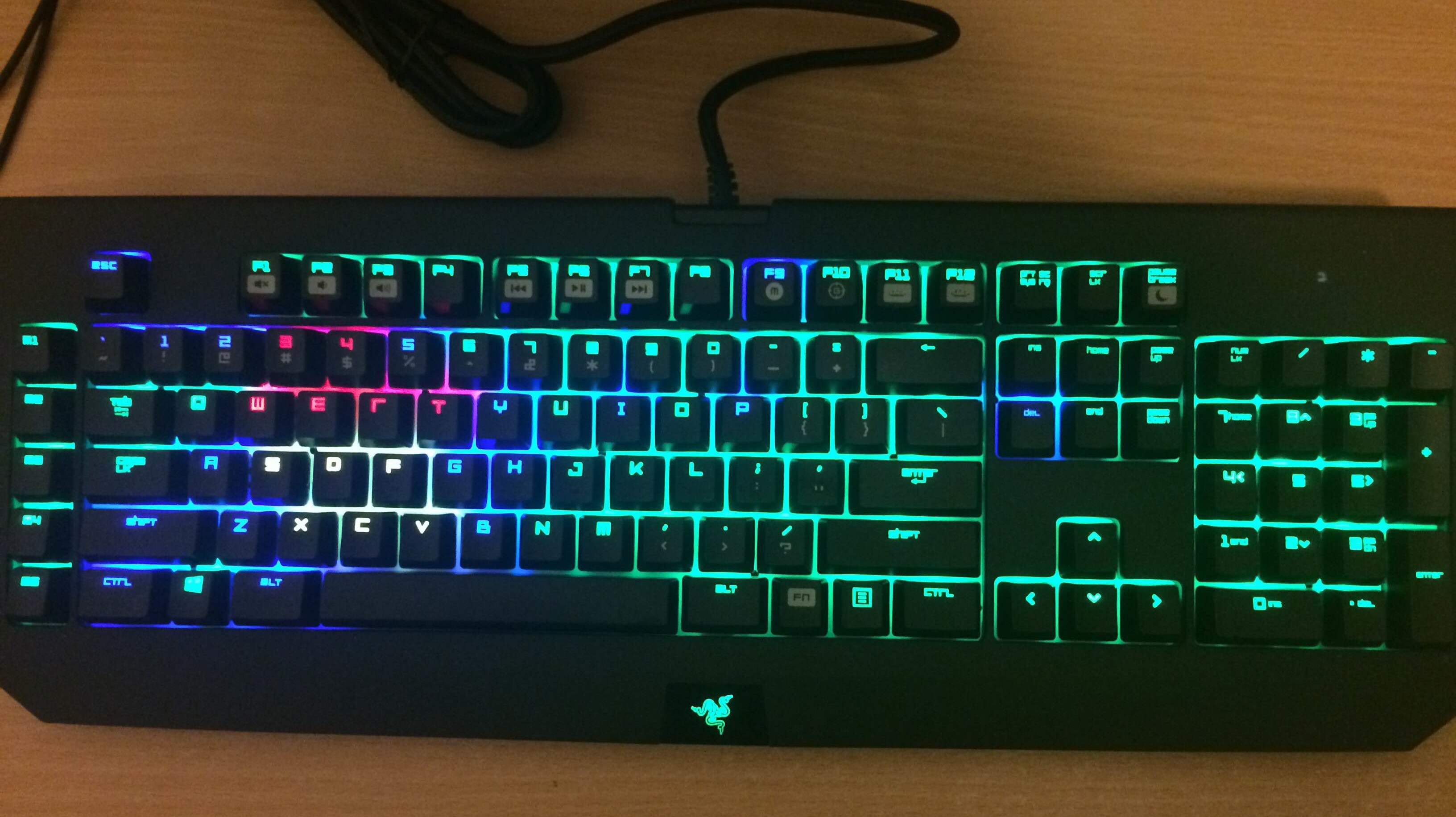 Клавиатура Razer светящаяся