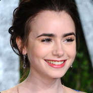 Lily Collins-